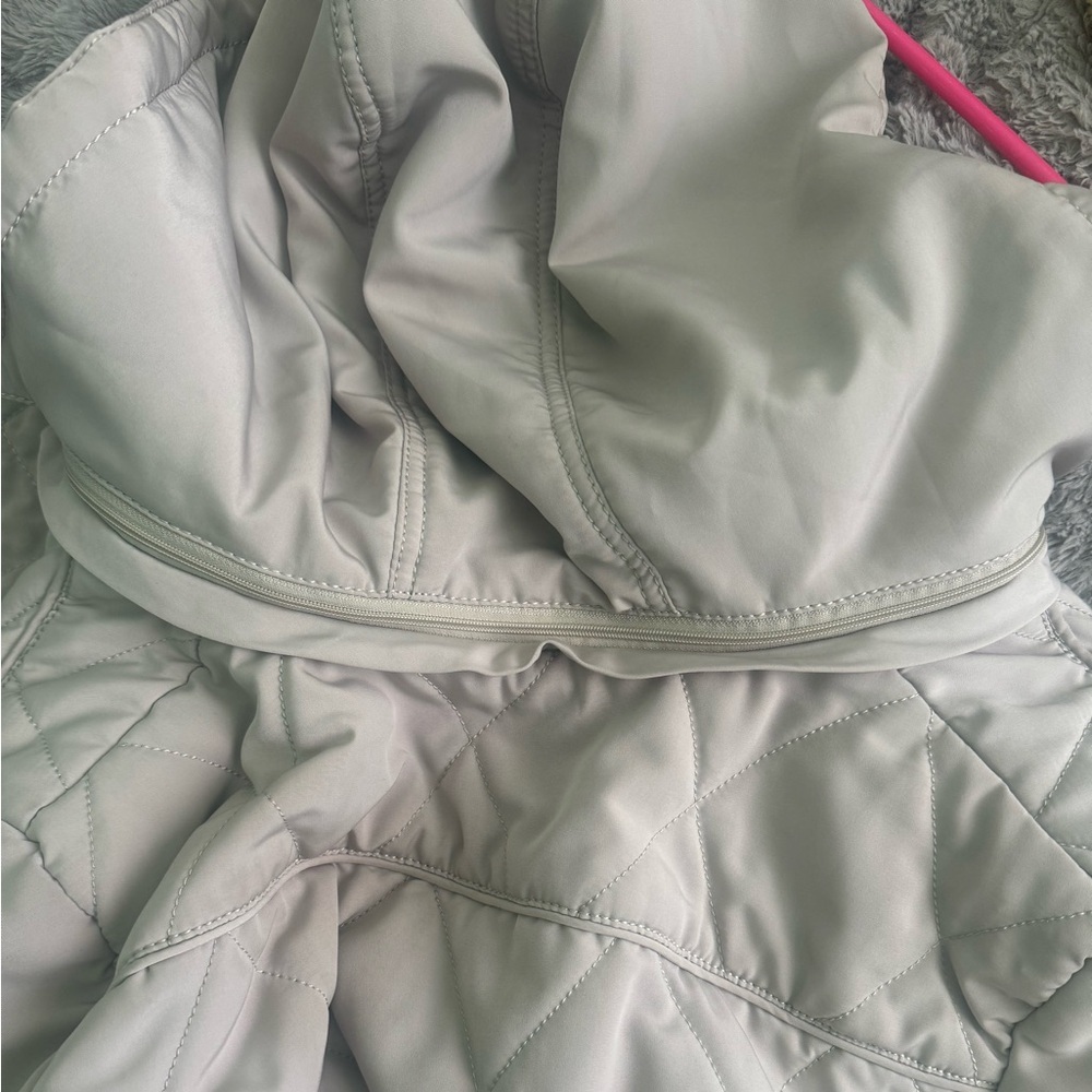 Covington Size Small Tan Puffer Coat - Picture 7 of 9